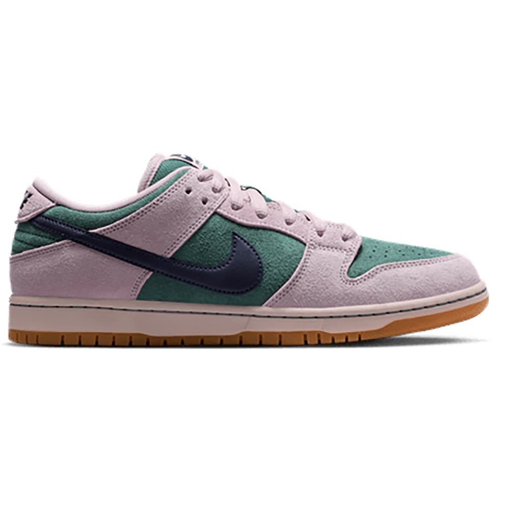 Nike SB Dunk Low Pro Skate Shoes